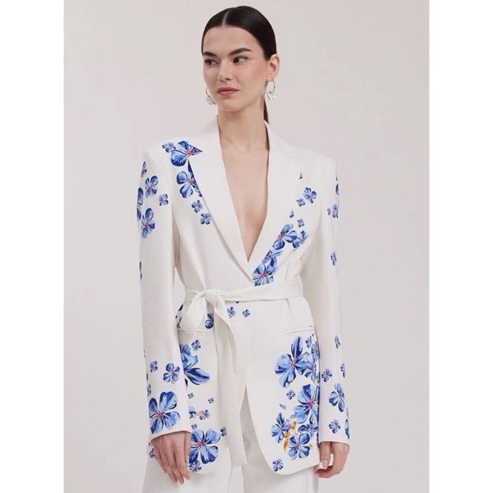 Anne Fontaine White Blazer with Blue Floral Print, new with tags sz 6, no belt